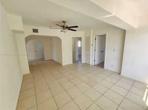 5621 Cleveland St, Hollywood FL 33021