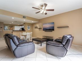 1528 Veracruz Ln 43, Weston FL 33327