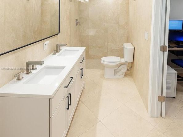 9510 SW 45th St, Miami FL 33165