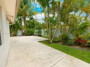9510 SW 45th St, Miami FL 33165