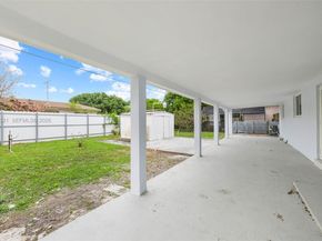 1011 NE 196th St, Miami FL 33179