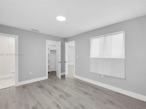 1011 NE 196th St, Miami FL 33179