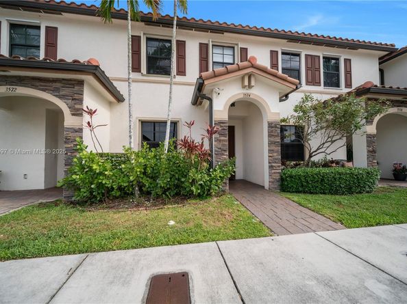 3574 W 88th Ter, Hialeah FL 33018