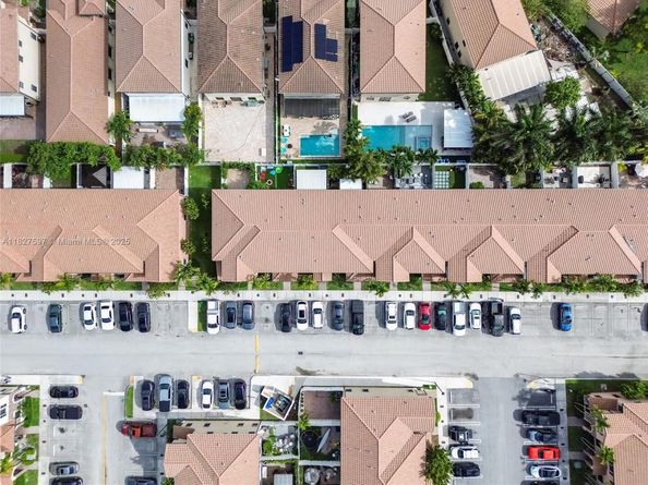 3574 W 88th Ter, Hialeah FL 33018