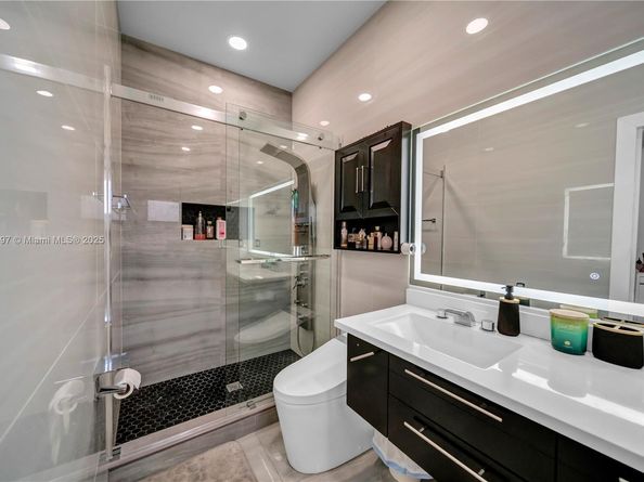 3574 W 88th Ter, Hialeah FL 33018