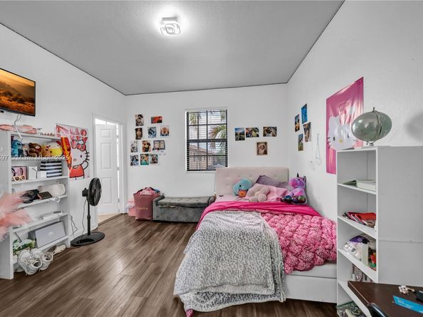 3574 W 88th Ter, Hialeah FL 33018