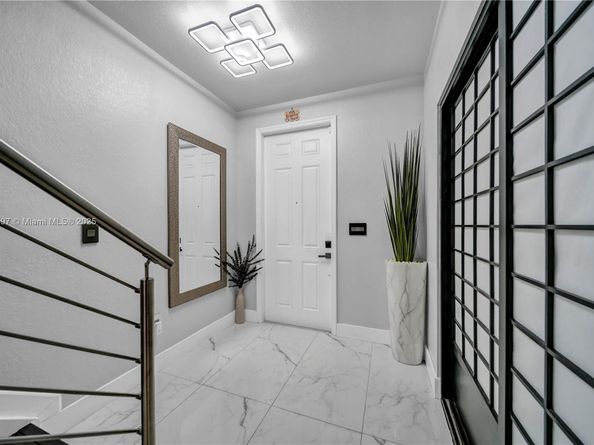 3574 W 88th Ter, Hialeah FL 33018
