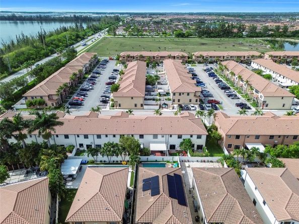 3574 W 88th Ter, Hialeah FL 33018