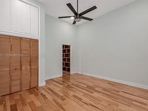 2621 S Parkview Dr, Hallandale Beach FL 33009