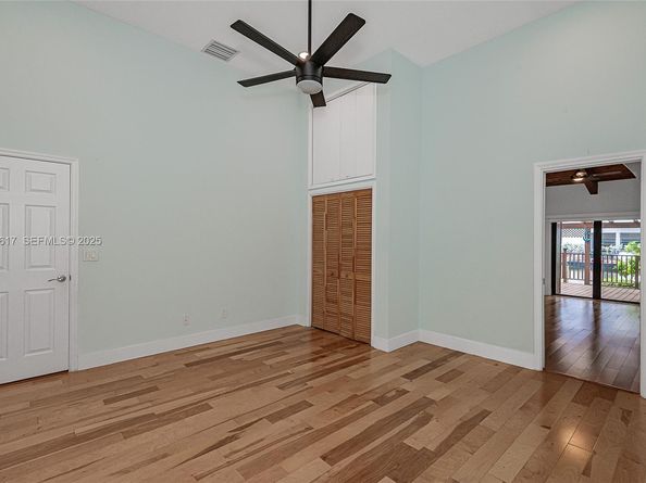 2621 S Parkview Dr, Hallandale Beach FL 33009