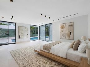 3280 Lake Ridge Lane, Weston FL 33332