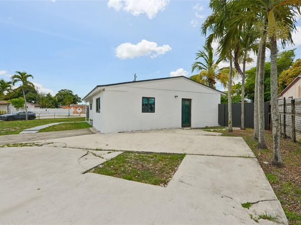 4260 NW 172nd Dr, Miami Gardens FL 33055