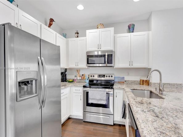 4029 NW 11th St, Lauderhill FL 33313