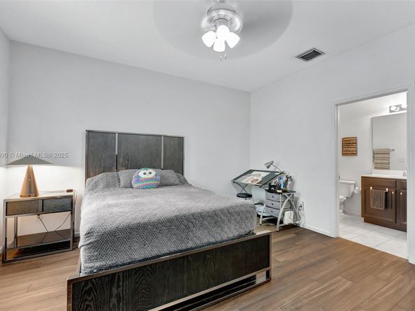 4029 NW 11th St, Lauderhill FL 33313