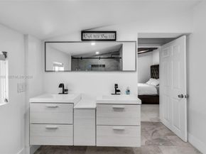 2721 Harding St, Hollywood FL 33020