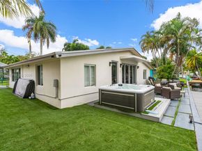 2721 Harding St, Hollywood FL 33020