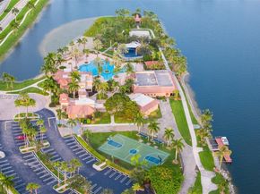 19185 SW 25th Ct, Miramar FL 33029