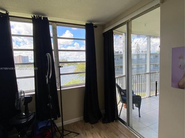 Undisclosed Address #A11891436, Miami FL 33179