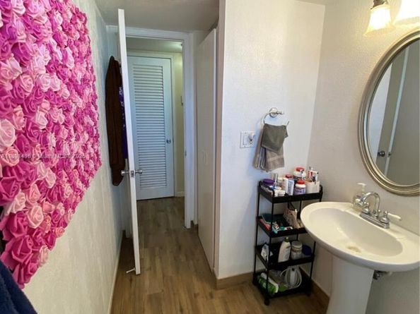 Undisclosed Address #A11891436, Miami FL 33179