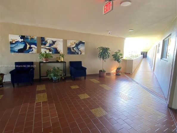Undisclosed Address #A11891436, Miami FL 33179