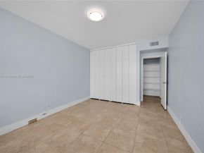 7441 Wayne Ave 15E, Miami Beach FL 33141