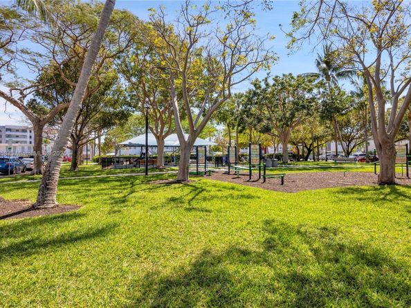 7441 Wayne Ave 15E, Miami Beach FL 33141
