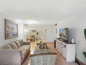 6600 Cypress Rd 105, Plantation FL 33317