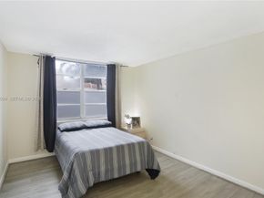 6600 Cypress Rd 105, Plantation FL 33317