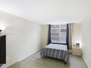 6600 Cypress Rd 105, Plantation FL 33317