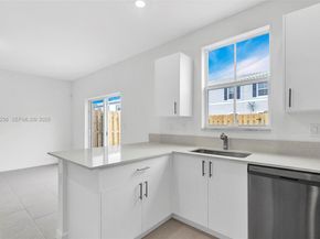 11925 NW 46th St, Coral Springs FL 33076