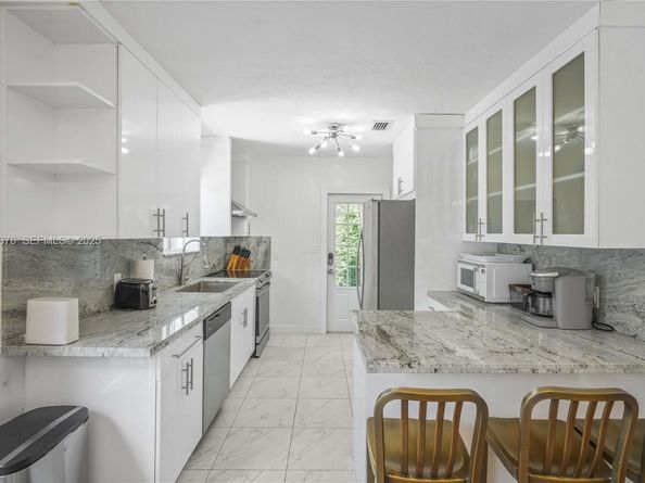 9500 N Miami Ave, Miami Shores FL 33150