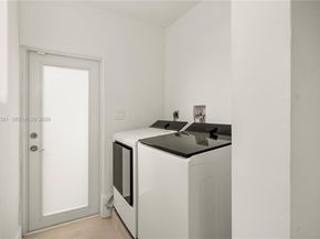 6011 Maynada St, Coral Gables FL 33146