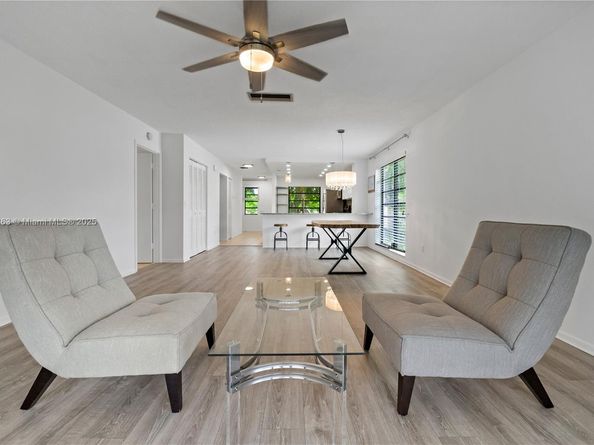 21578 Juego Cir 26H, Boca Raton FL 33433