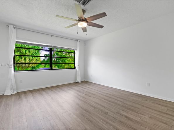 21578 Juego Cir 26H, Boca Raton FL 33433