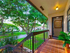 21578 Juego Cir 26H, Boca Raton FL 33433