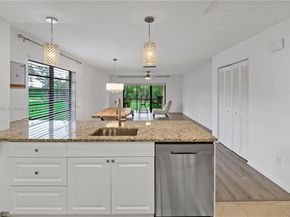 21578 Juego Cir 26H, Boca Raton FL 33433