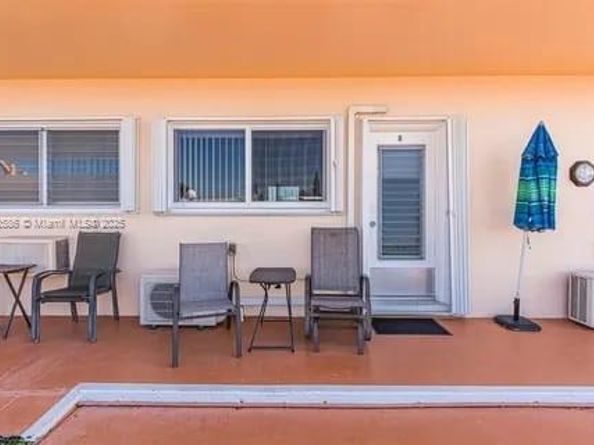 900 SW 10th Ter 8S, Hallandale Beach FL 33009