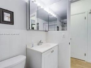 900 SW 10th Ter 8S, Hallandale Beach FL 33009