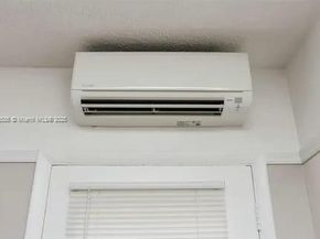 900 SW 10th Ter 8S, Hallandale Beach FL 33009