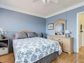 900 SW 10th Ter 8S, Hallandale Beach FL 33009