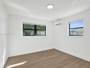 1302 S 22nd Ct, Hollywood FL 33020