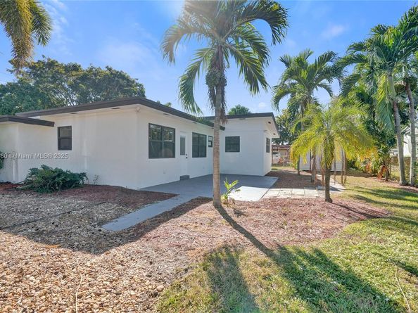 1302 S 22nd Ct, Hollywood FL 33020