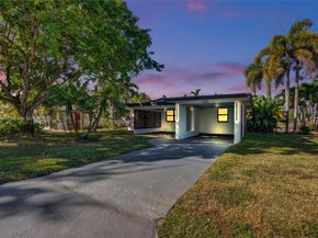 1302 S 22nd Ct, Hollywood FL 33020