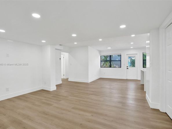 1302 S 22nd Ct, Hollywood FL 33020