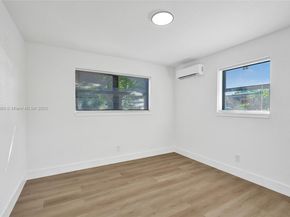 1302 S 22nd Ct, Hollywood FL 33020