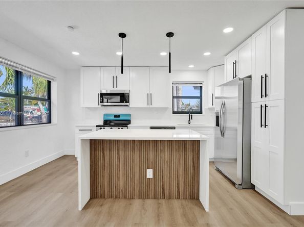 1302 S 22nd Ct, Hollywood FL 33020