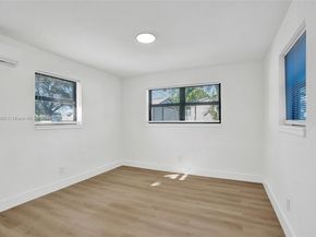 1302 S 22nd Ct, Hollywood FL 33020