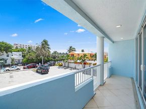 311 N Surf Rd, Hollywood FL 33019