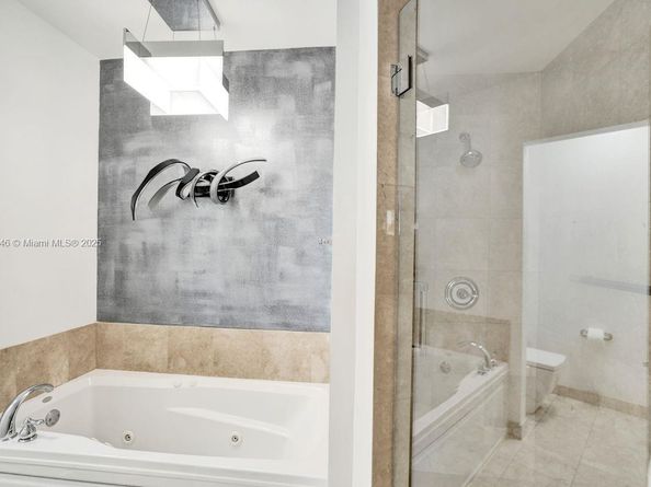 16101 Emerald Estates Dr 342, Weston FL 33331