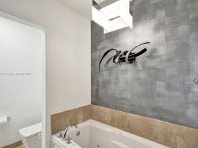 16101 Emerald Estates Dr 342, Weston FL 33331